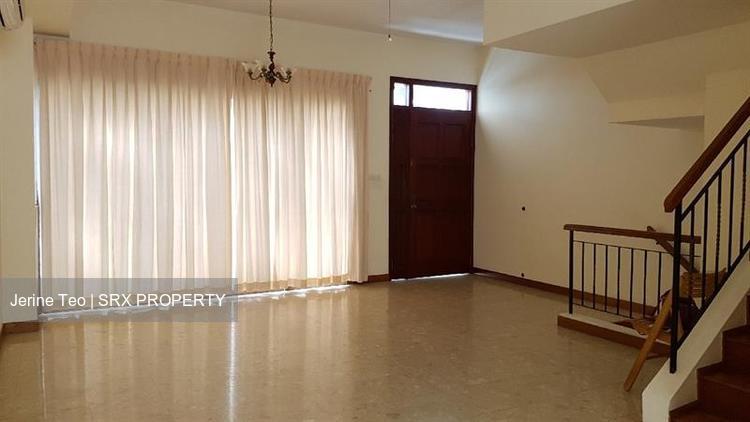Dmanor (D16), Terrace #210877471